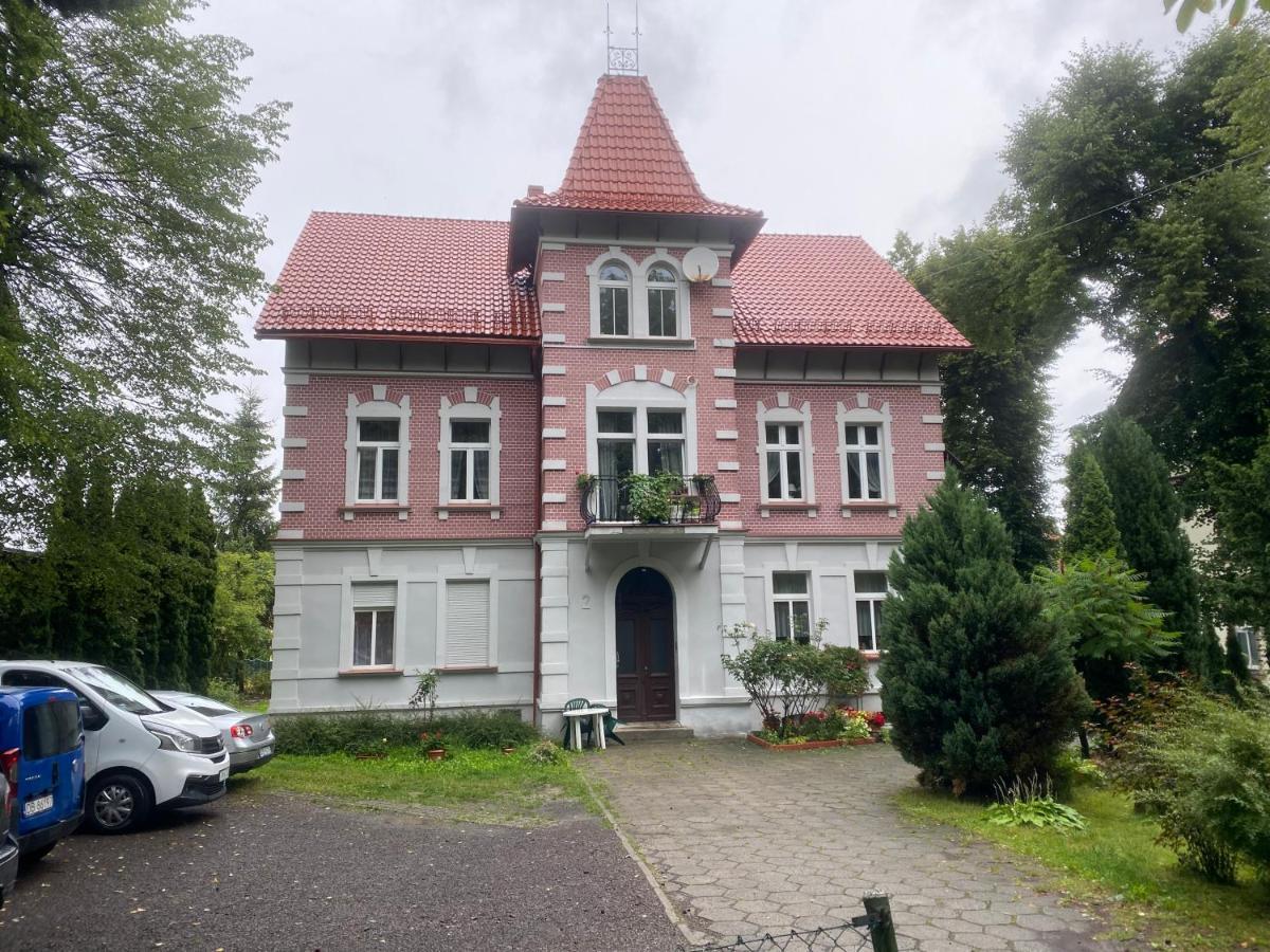 Apartamenty Przy Parku Szwedzkim Szczawno-Zdroj Kültér fotó